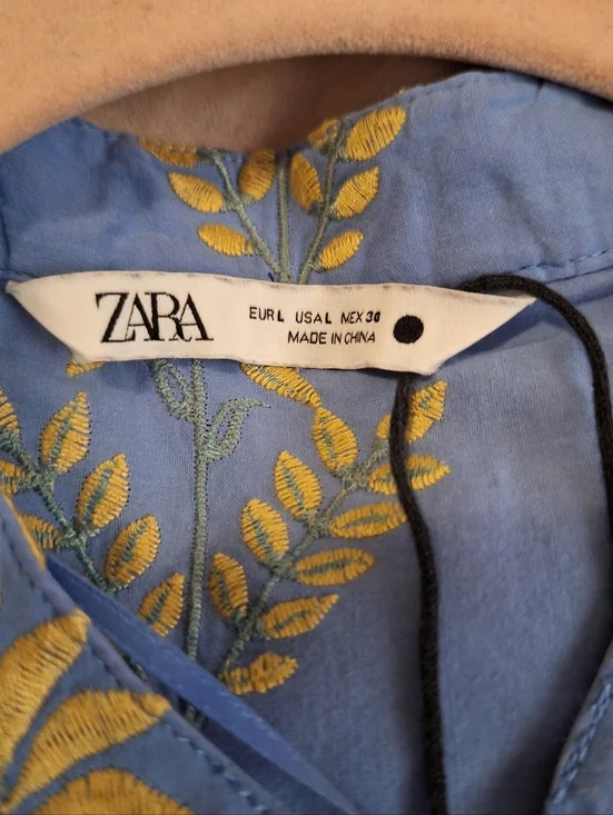 Zara Pale Blue Embroidered Voluminous Dress. Size Large - Picture 7 of 7